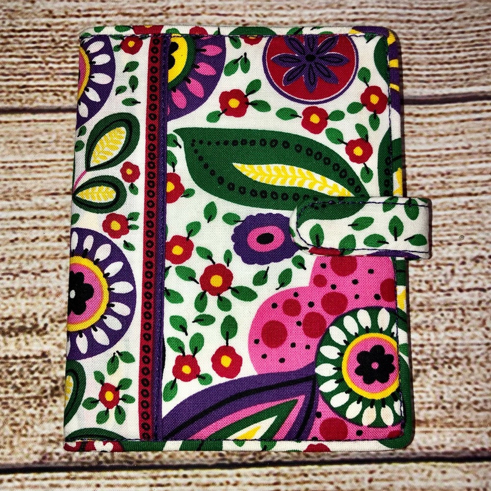 Vera Bradley Passport Cover in Viva la Vera